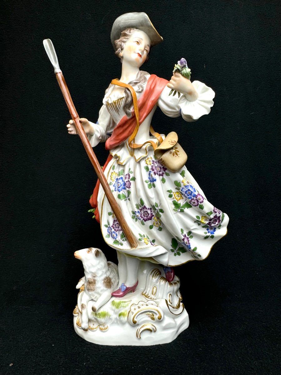 Meissen - Porcelain Figure Of Shepherdess With Staff