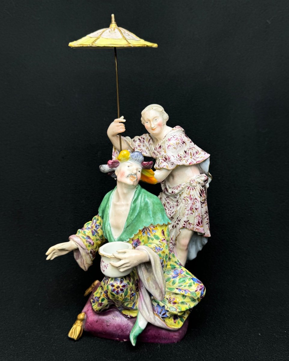 Meissen - Chinese Group With Umbrella -photo-7