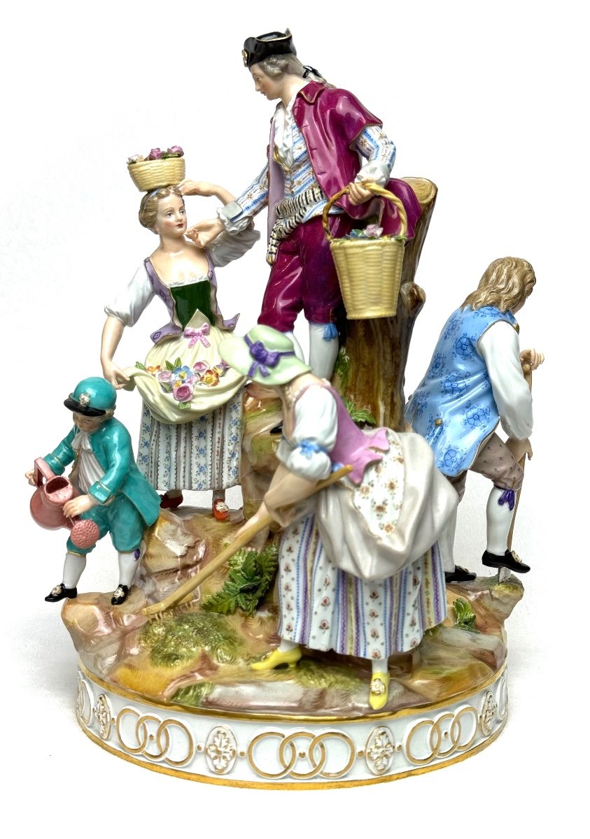 Meissen - Large Group Of Gardeners -photo-2