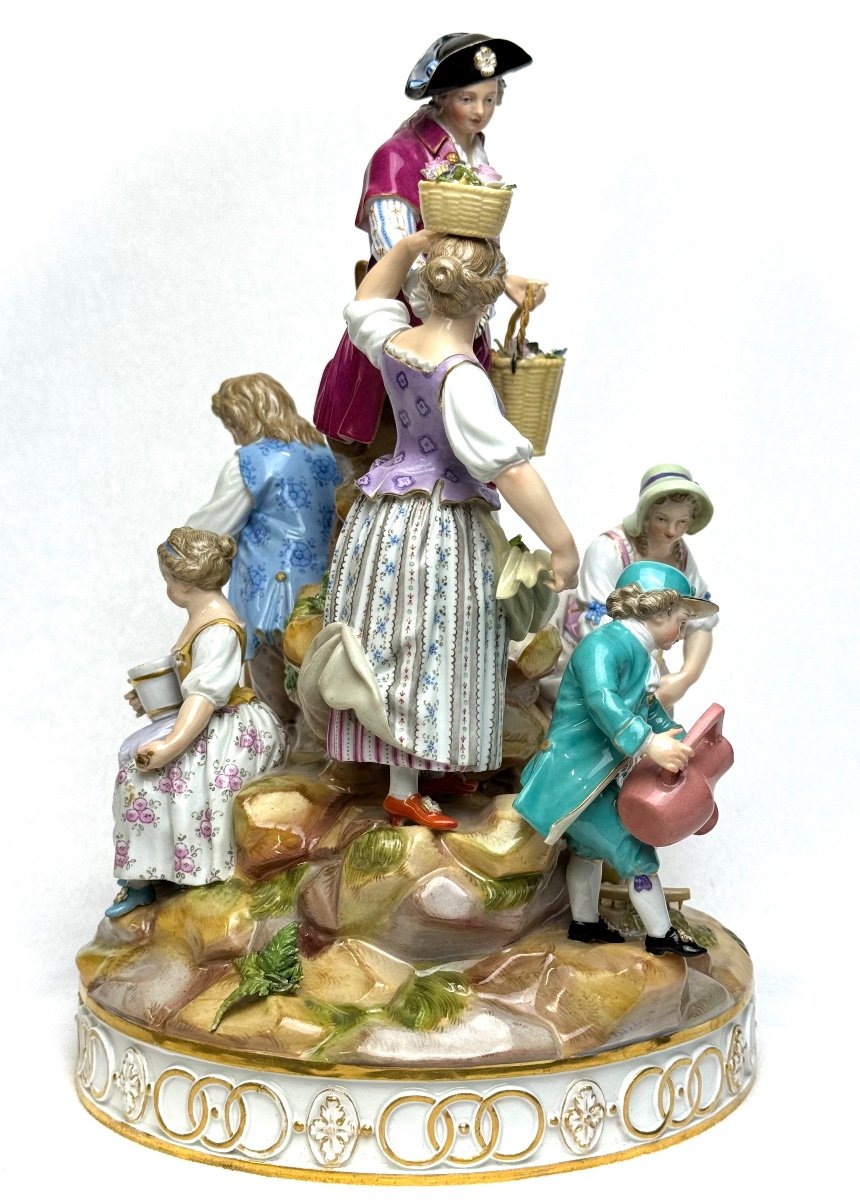 Meissen - Large Group Of Gardeners -photo-1