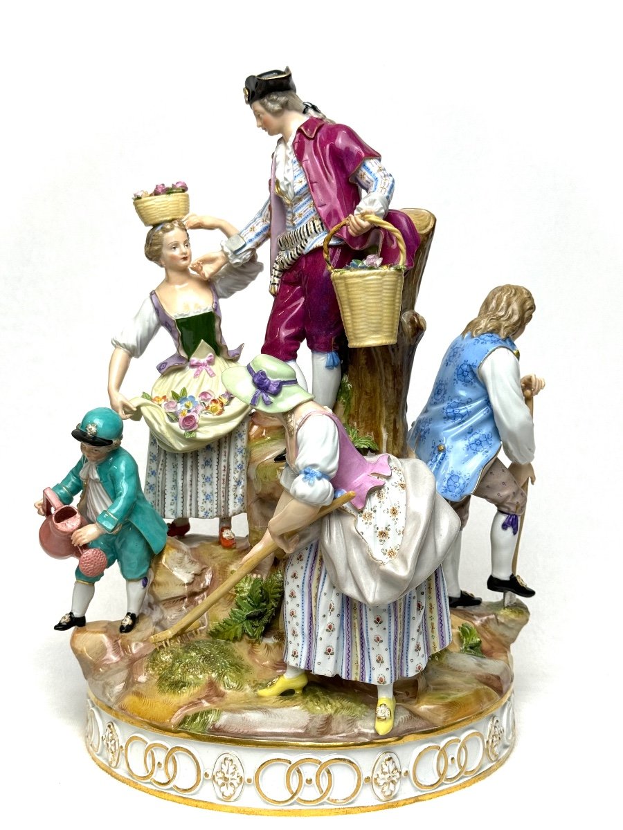 Meissen - Large Group Of Gardeners -photo-3