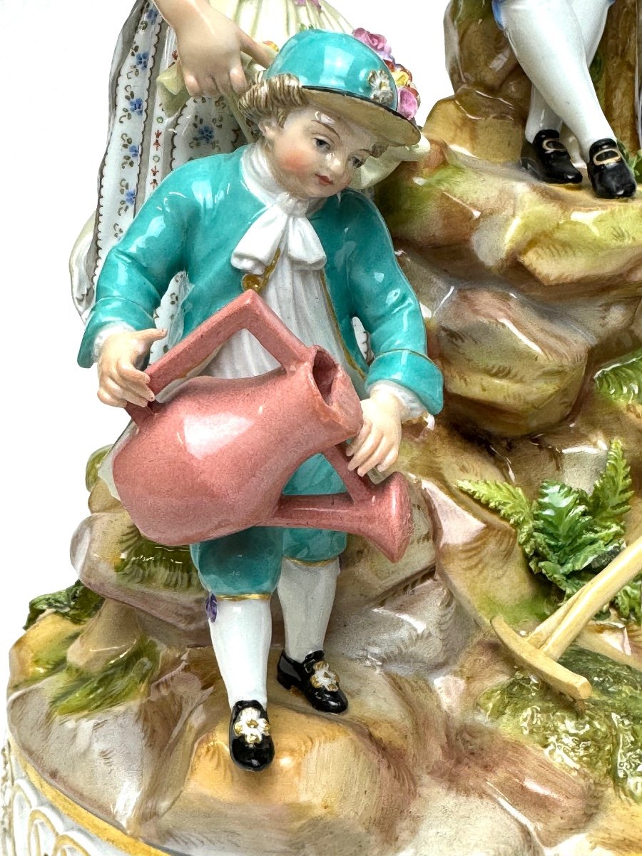 Meissen - Large Group Of Gardeners -photo-4