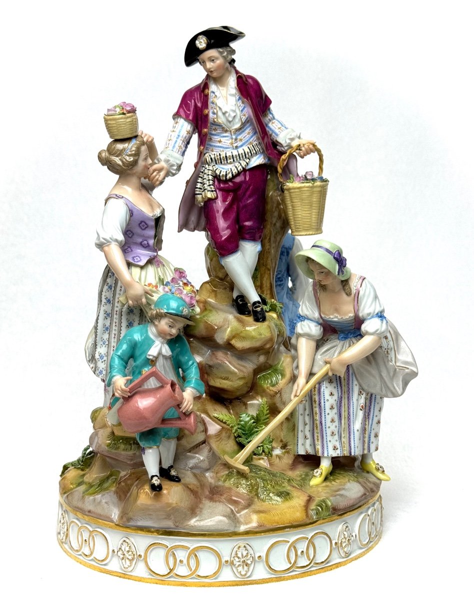 Meissen - Large Group Of Gardeners -photo-6