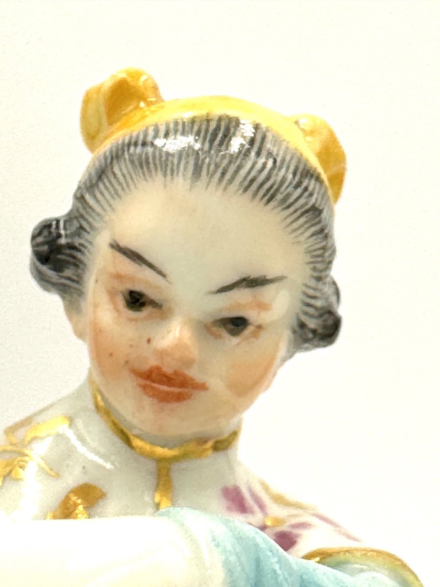 Meissen - Japanese Woman With A Bell-photo-4