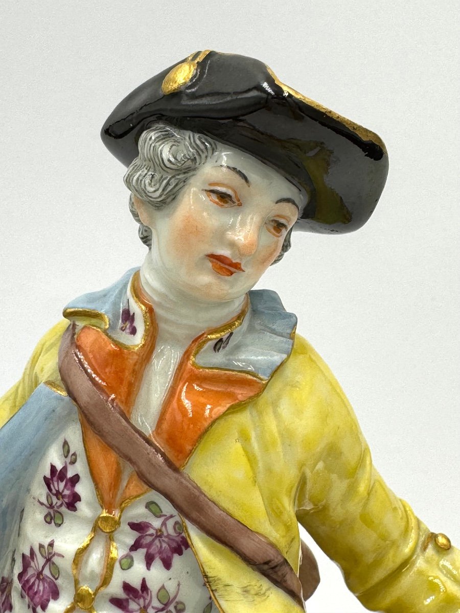 Meissen - Figure En Porcelaine D’un Enfant Jardinier Avec Houlette De Berger-photo-2