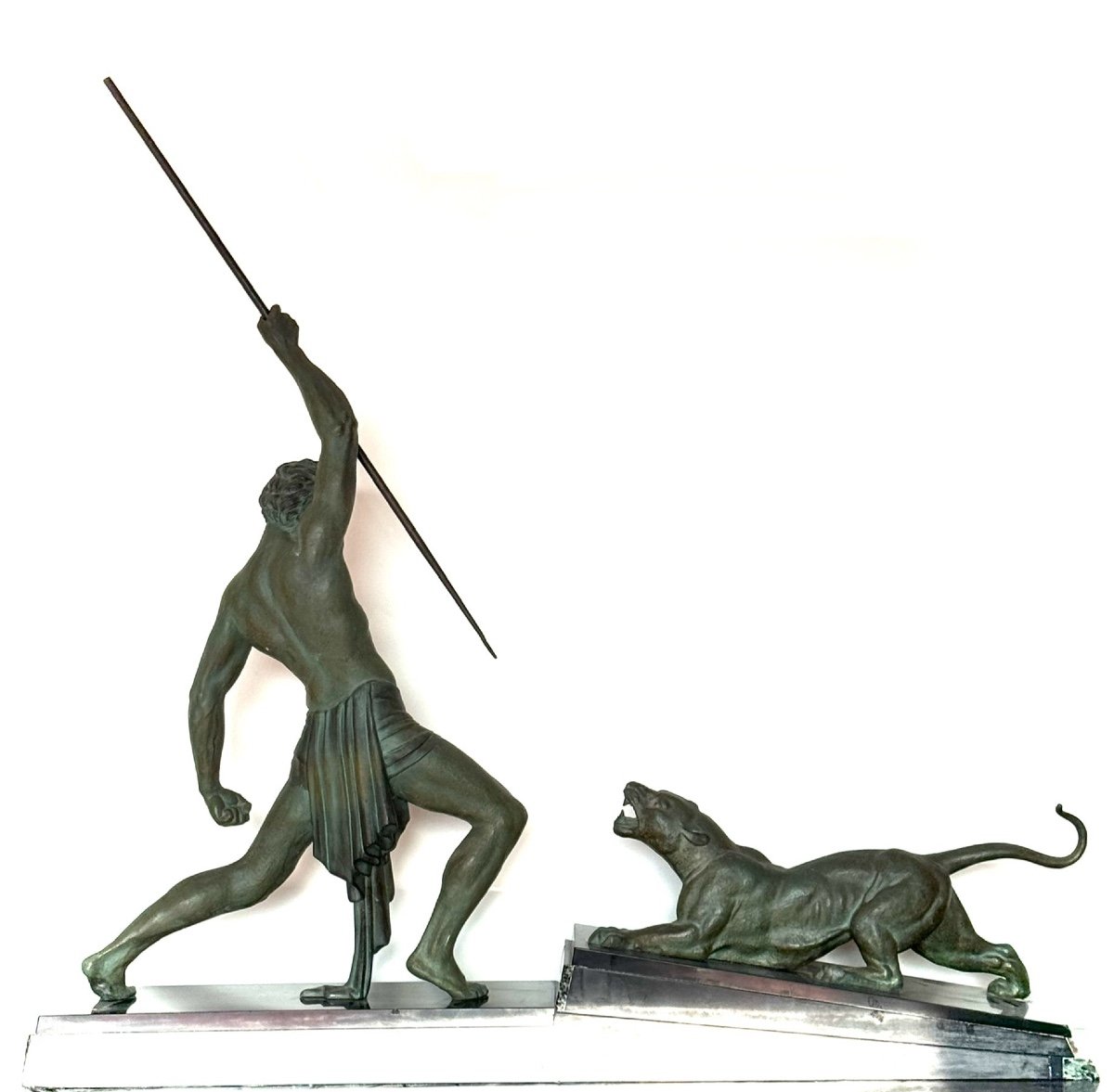 D. Chiparus - Sculpture The Hunter. -photo-2