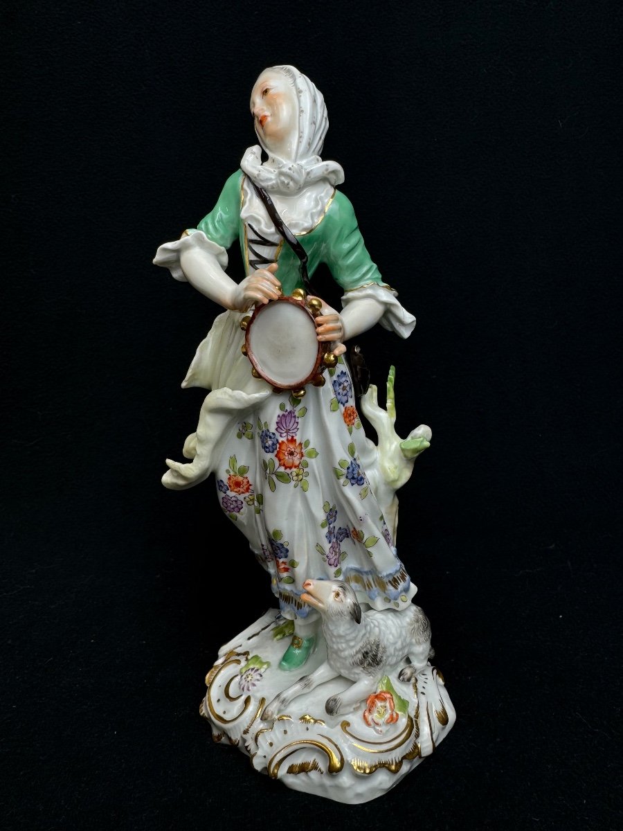 Meissen, Porcelain Figure Shepherdess With Tambourine-photo-2