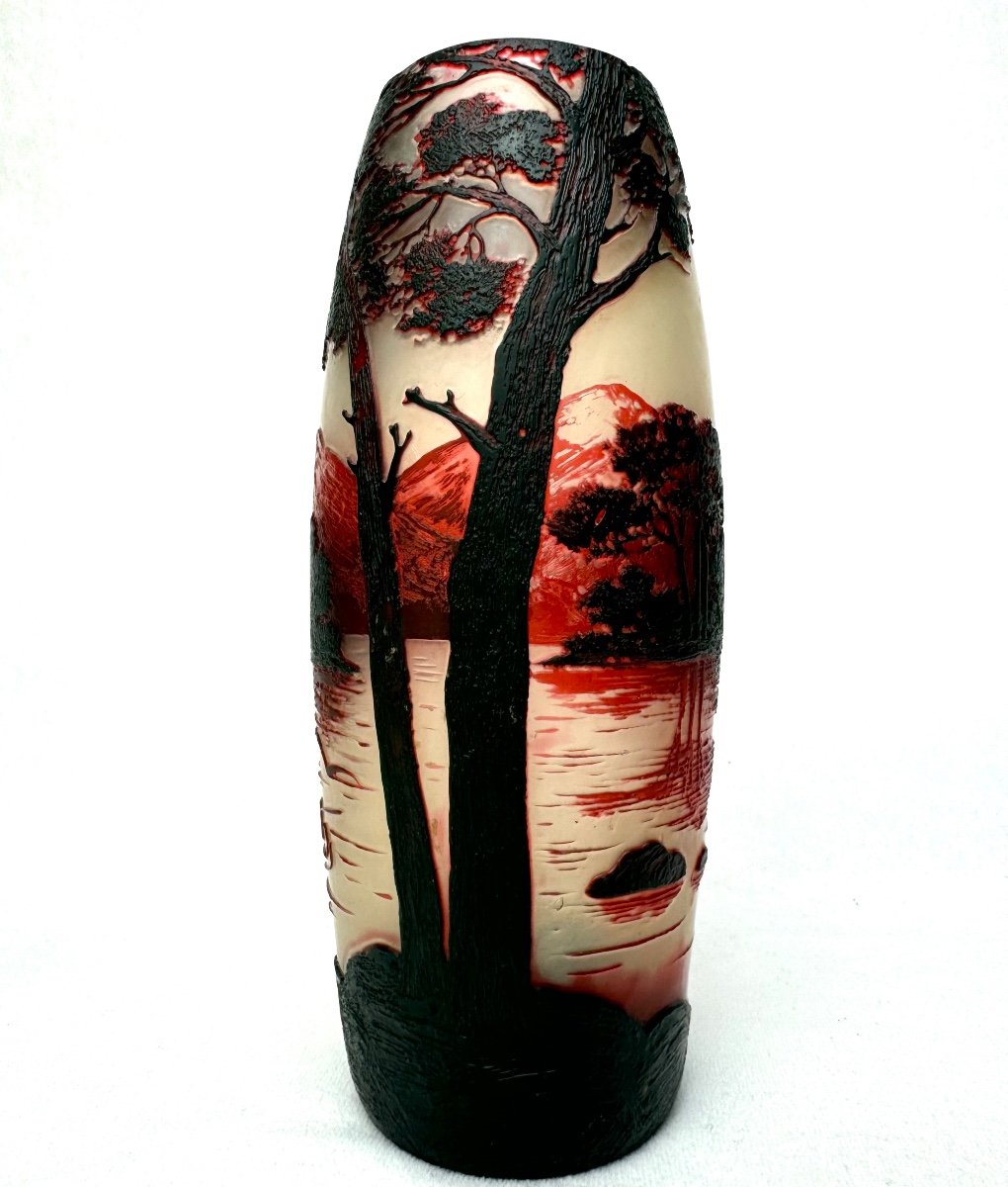 De Vez, Vase With Lake Landscape Decor-photo-3