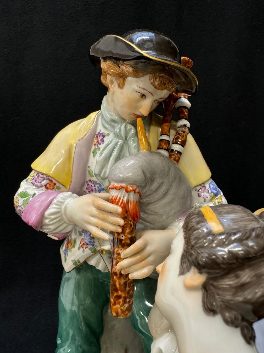 Meissen - Shepherd And Gardener Porcelain Group -photo-3