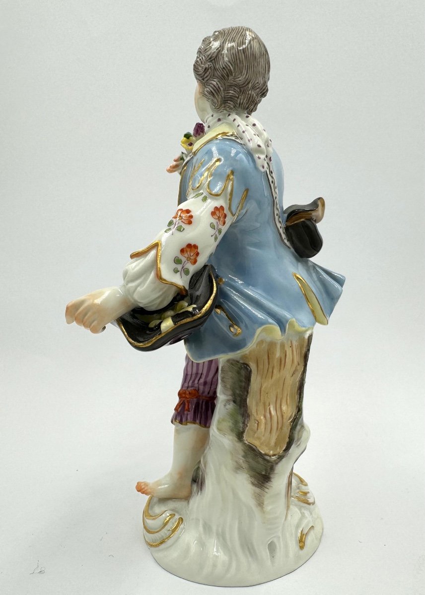 Meissen Figurine En Porcelaine - Enfant Jardinier Avec Un Chapeau à La Main-photo-3