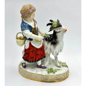 Meissen - Porcelain Group Girl With Goat