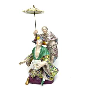 Meissen - Chinese Group With Umbrella 