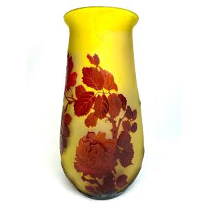 Gallé - Vase With Rose Decor 