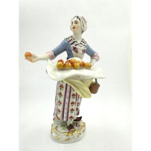 Meissen - Les Cris De Paris, Vendeuse De Fruits