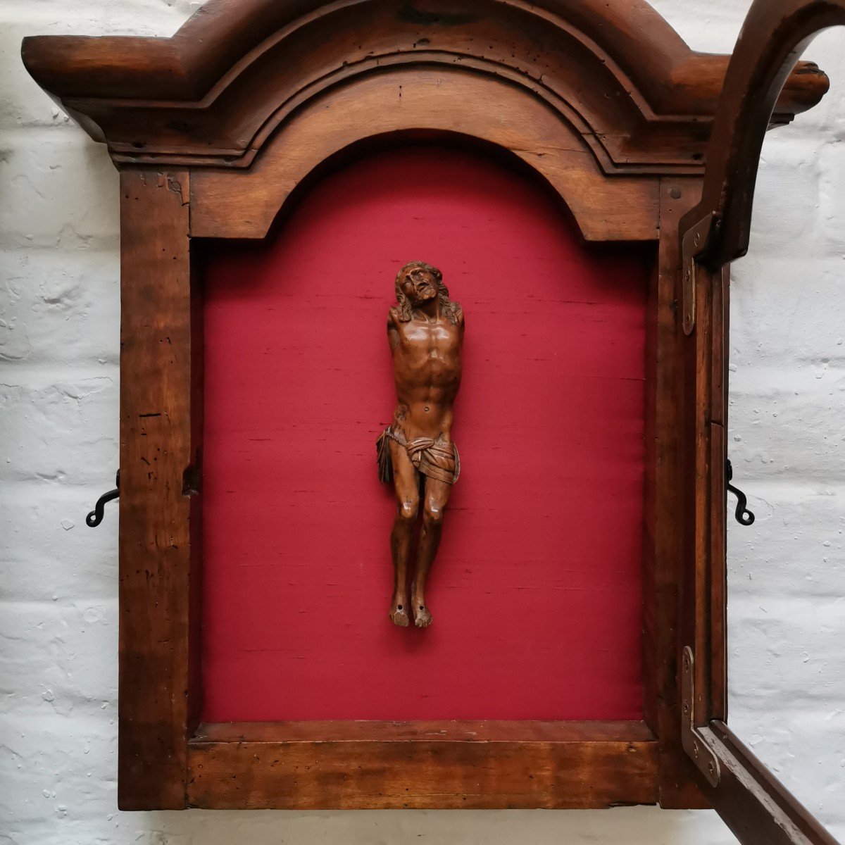 Christ In Carved Wood In A Frame-photo-3