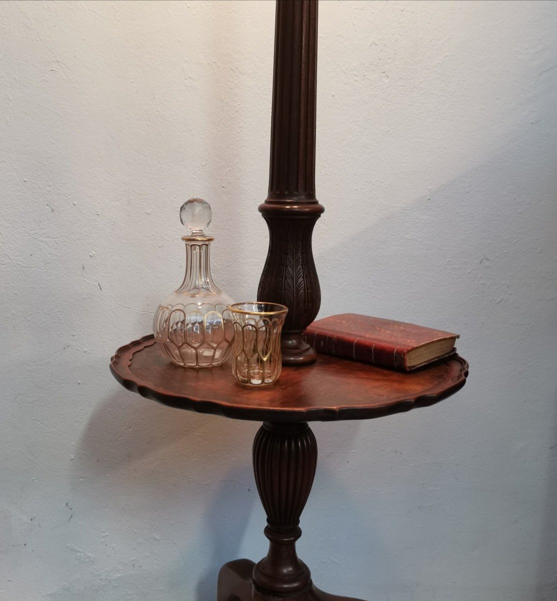 Louis XVI Style Floor Lamp In Walnut-photo-3