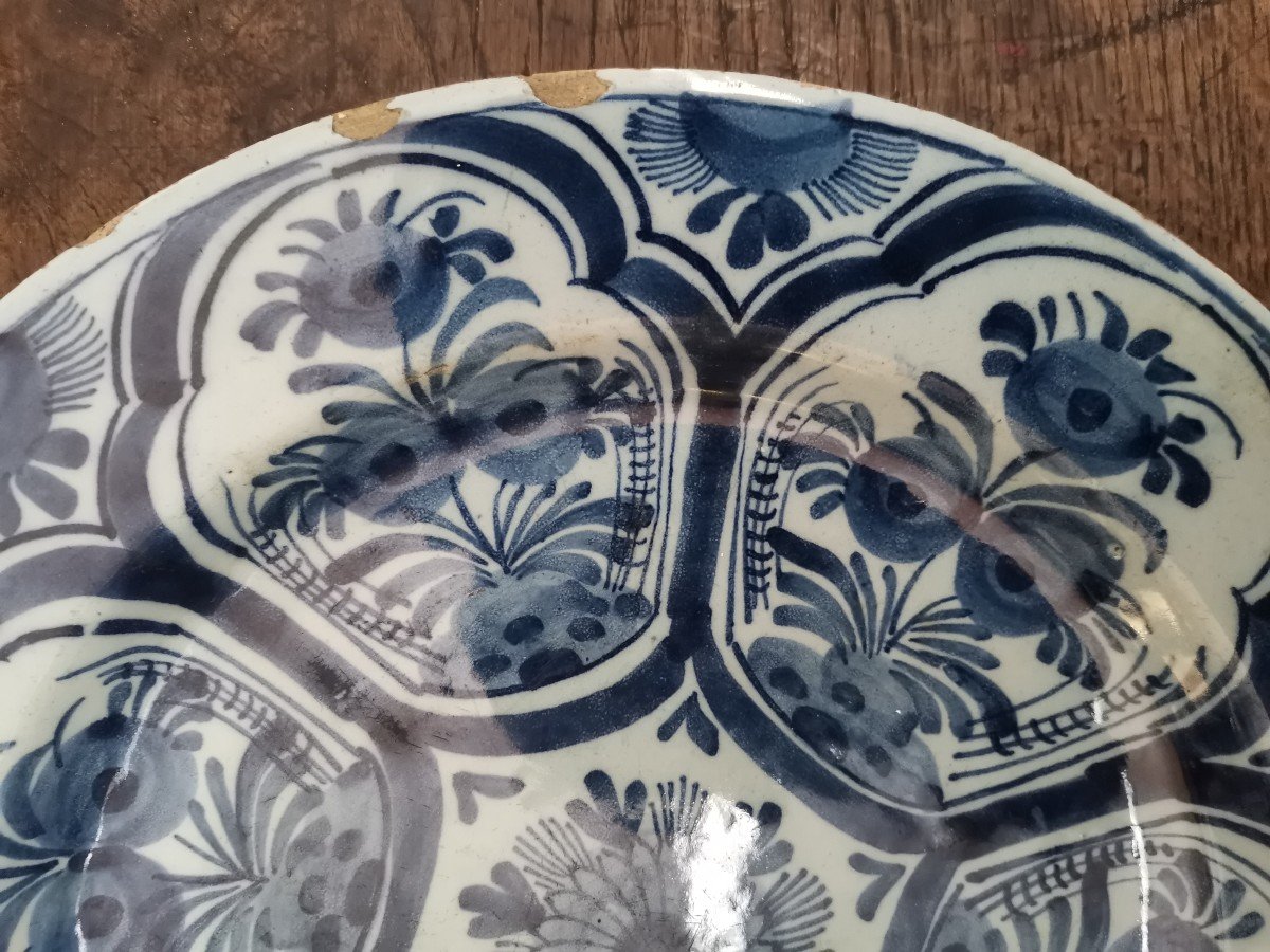 Pair Of 18th Century Delftware Dishes-photo-2