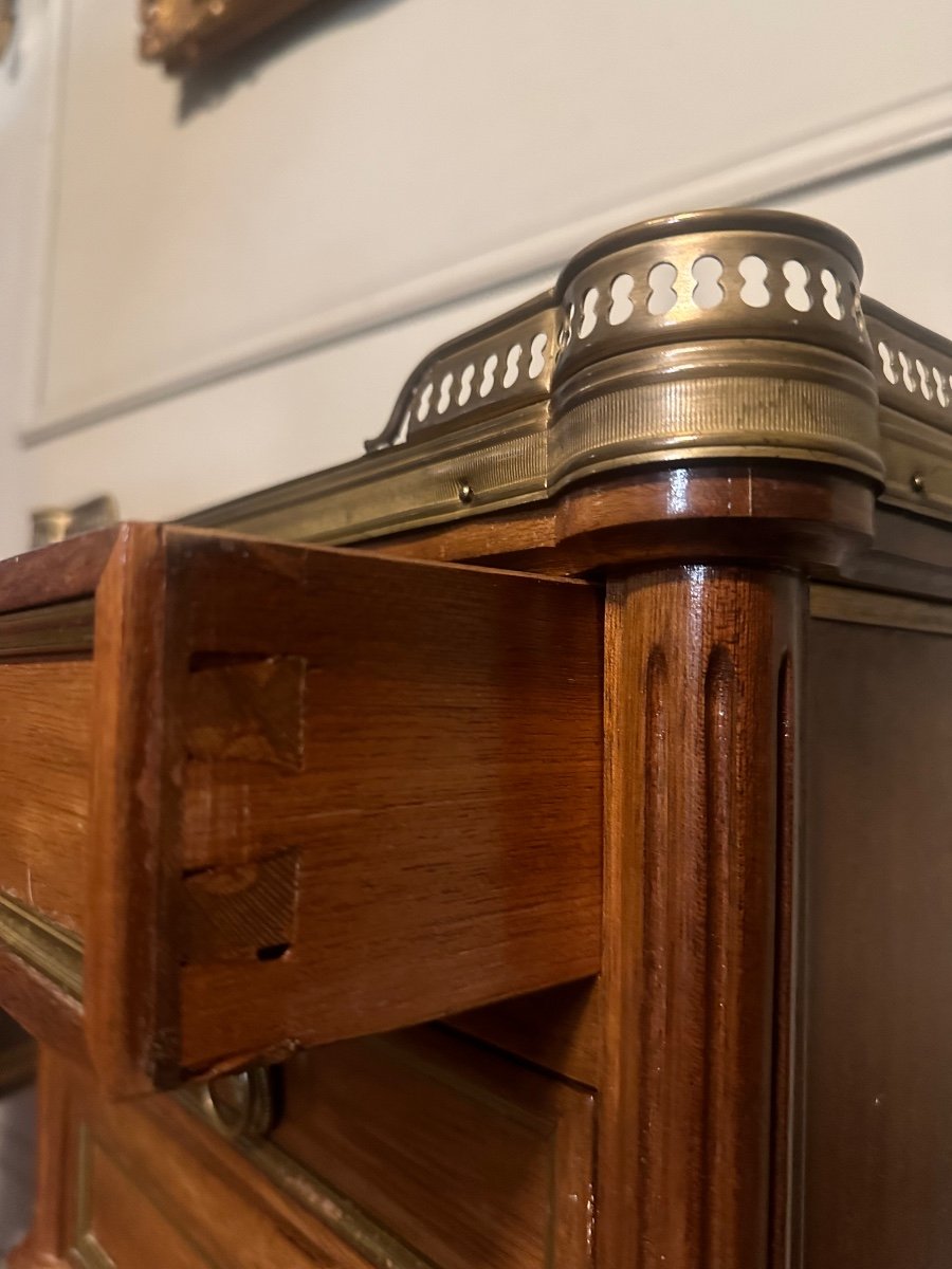 Pair Of Louis XVI Style Nightstands In Mahogany. -photo-3