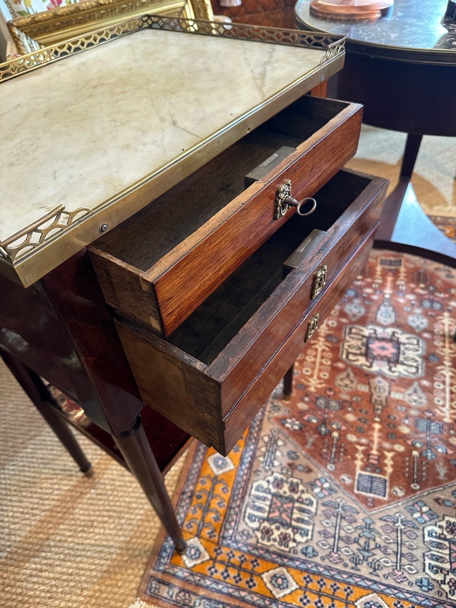 Louis XVI Period Mahogany Bedside Table.-photo-4