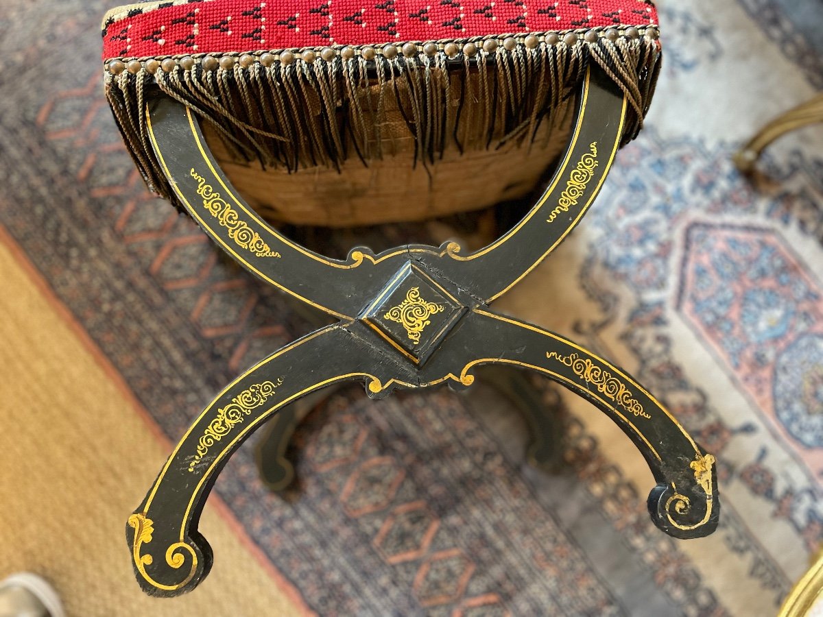Napoleon III Tapestry Stool-photo-3