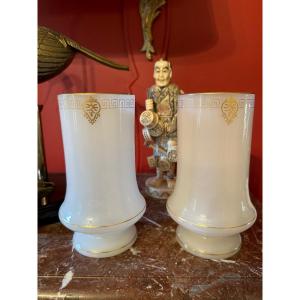 Paire De Vases En Opaline Savonneuse D’époque Charles X . 