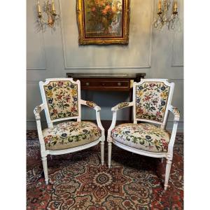 Pair Of Louis XVI Period Cabriolets In Tapestry. 