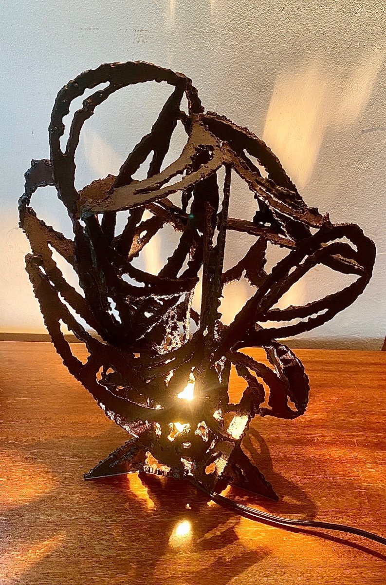 Lampe sculpture en acier -photo-4