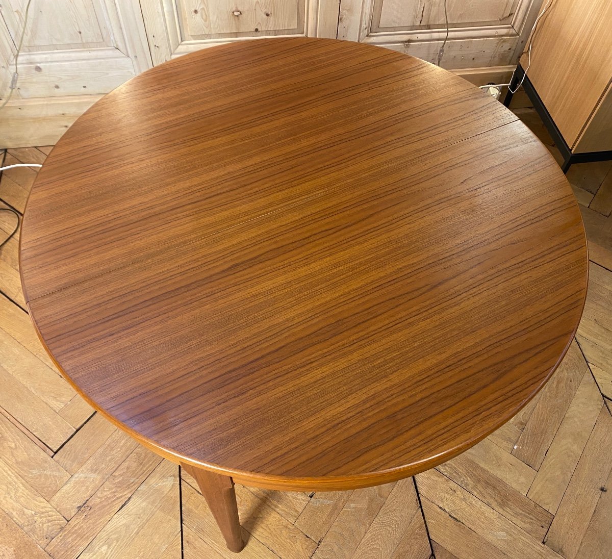  Table Ronde Extensible En Teck De Style Scandinave -photo-3