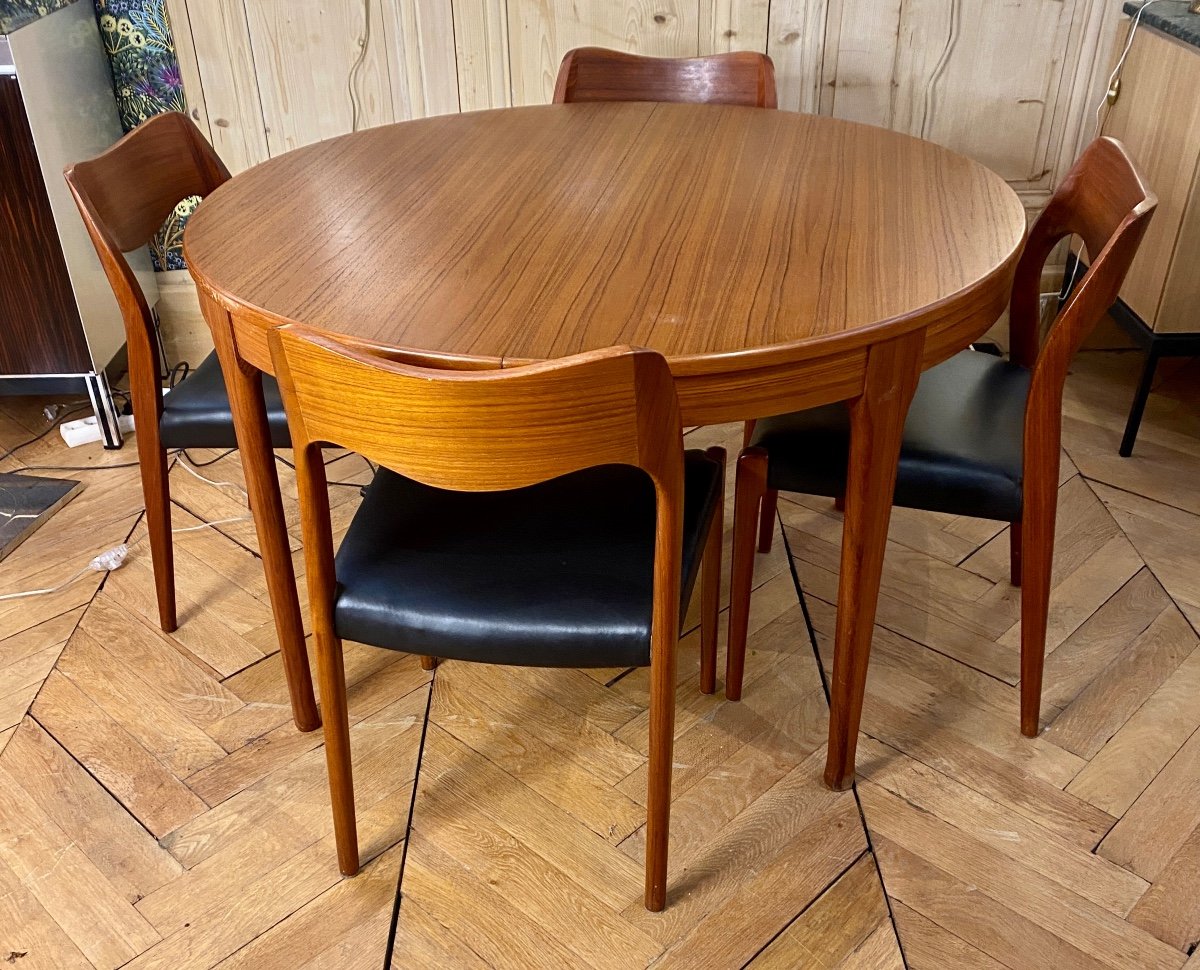  Scandinavian Style Extendable Round Teak Table -photo-7