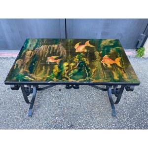 Table Avec En Bois Laqué  Avec Décorations De Poissons Et Base  Fer Forgé 70 Signé P Bertille