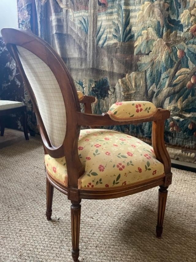 Pair Of Louis XVI Style Medallion Armchairs-photo-2