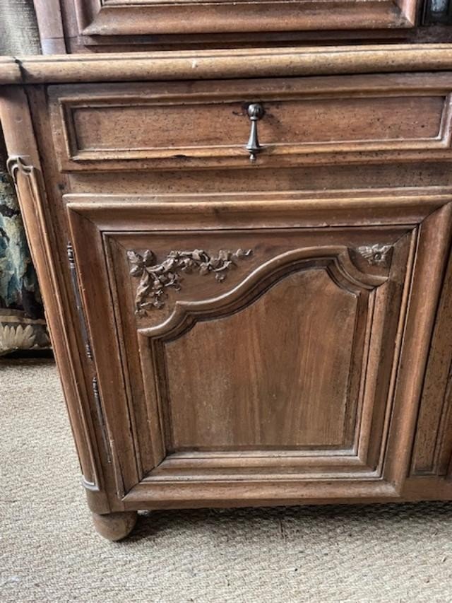 Important Woodwork Wedding Buffet From The 18th Century-photo-4