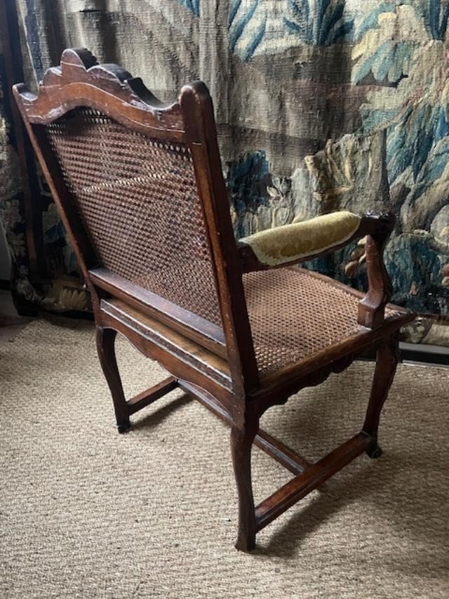 Fauteuil cann&eacute; d&#039;&eacute;poque R&eacute;gence en bois naturel-photo-1