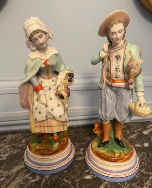 Couple de paysans en biscuit polychrome fin 19 ème