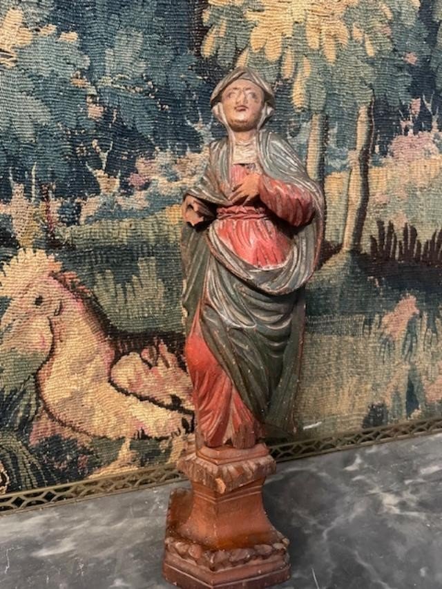 Vierge en bois polychrome du 18 ème siècle