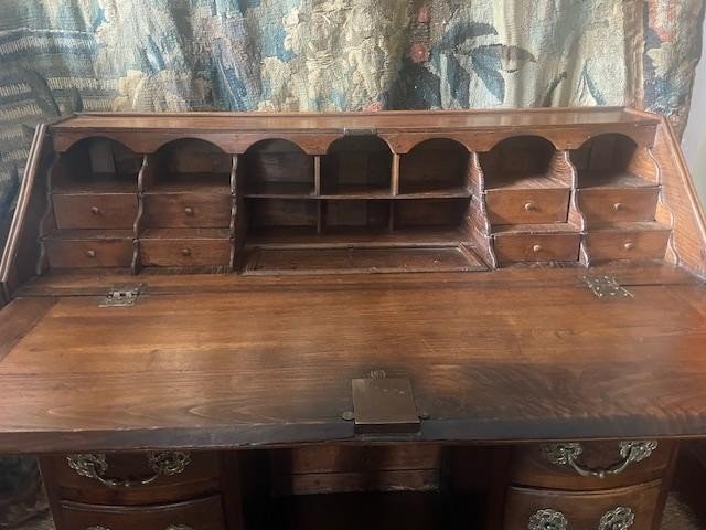 Louis XIV Period Changer's Desk In Natural Wood-photo-3