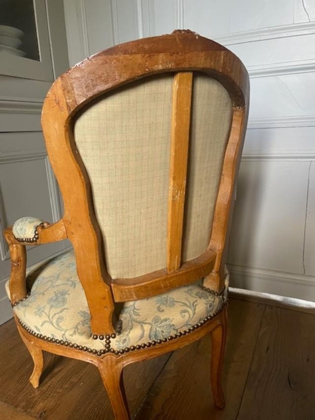 Pair Of Louis XV Period Walnut Armchairs, 18th Century-photo-4