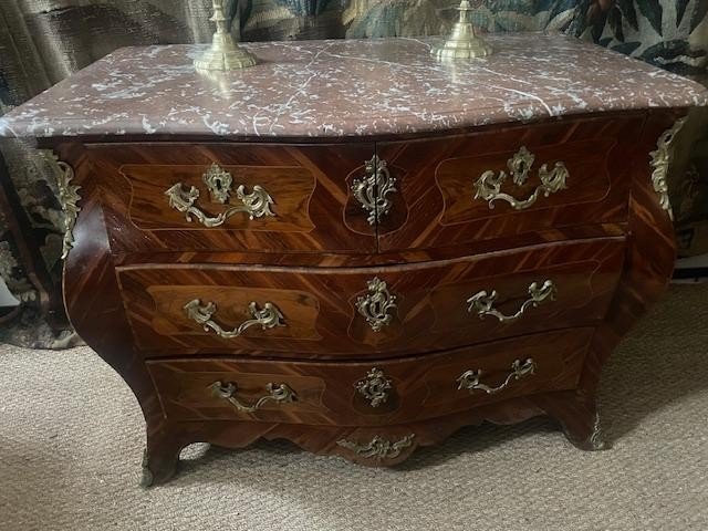 Commode galb&eacute;e toutes faces en marqueterie d&#039;&eacute;poque Louis XV-photo-2