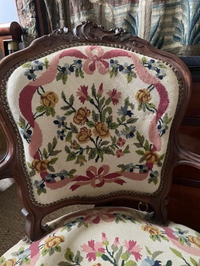 Paire de fauteuils en bois naturel de style Louis XV-photo-4