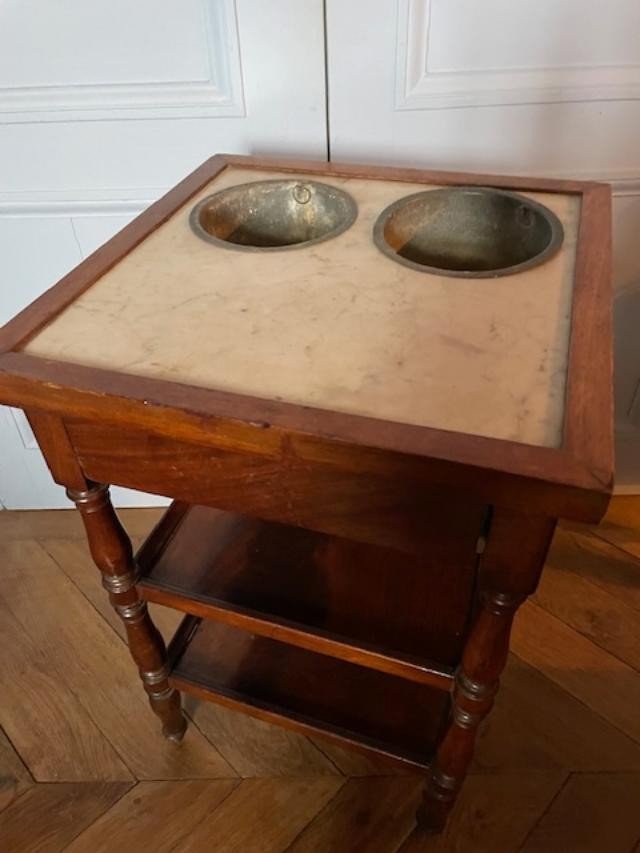 Restoration Period Mahogany Refreshment Table-photo-2