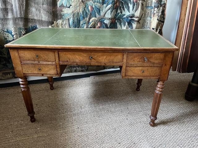 Early 19th Century Mahogany Desk-photo-2