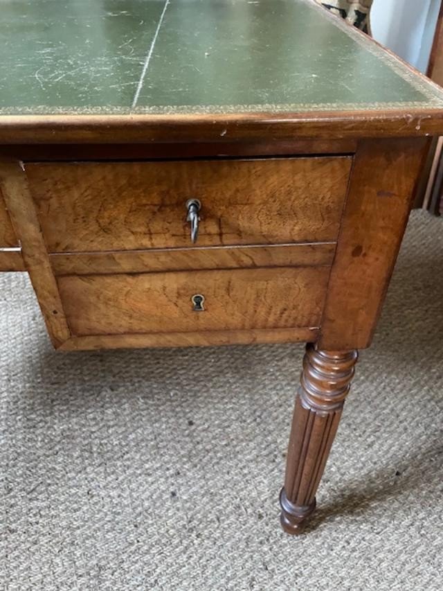 Early 19th Century Mahogany Desk-photo-4