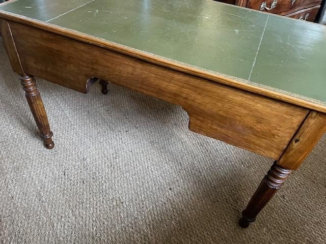 Early 19th Century Mahogany Desk-photo-1