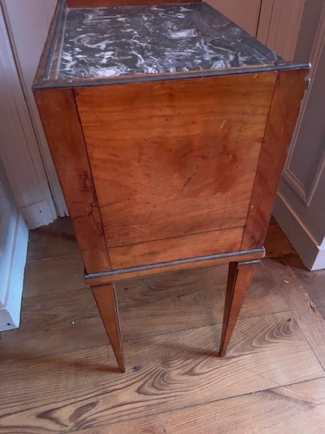 Petite commode d&#039;entre deux ou chiffonni&egrave;re en acajou blond d&#039;&eacute;poque Louis XVI-photo-2