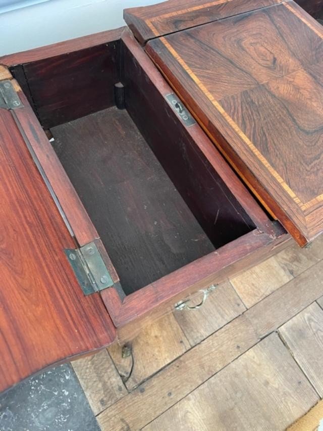 Louis XV Style Rosewood Marquetry Dressing Table-photo-4