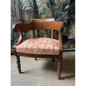 Fauteuil de bureau en bois naturel d&#039;&eacute;poque restauration