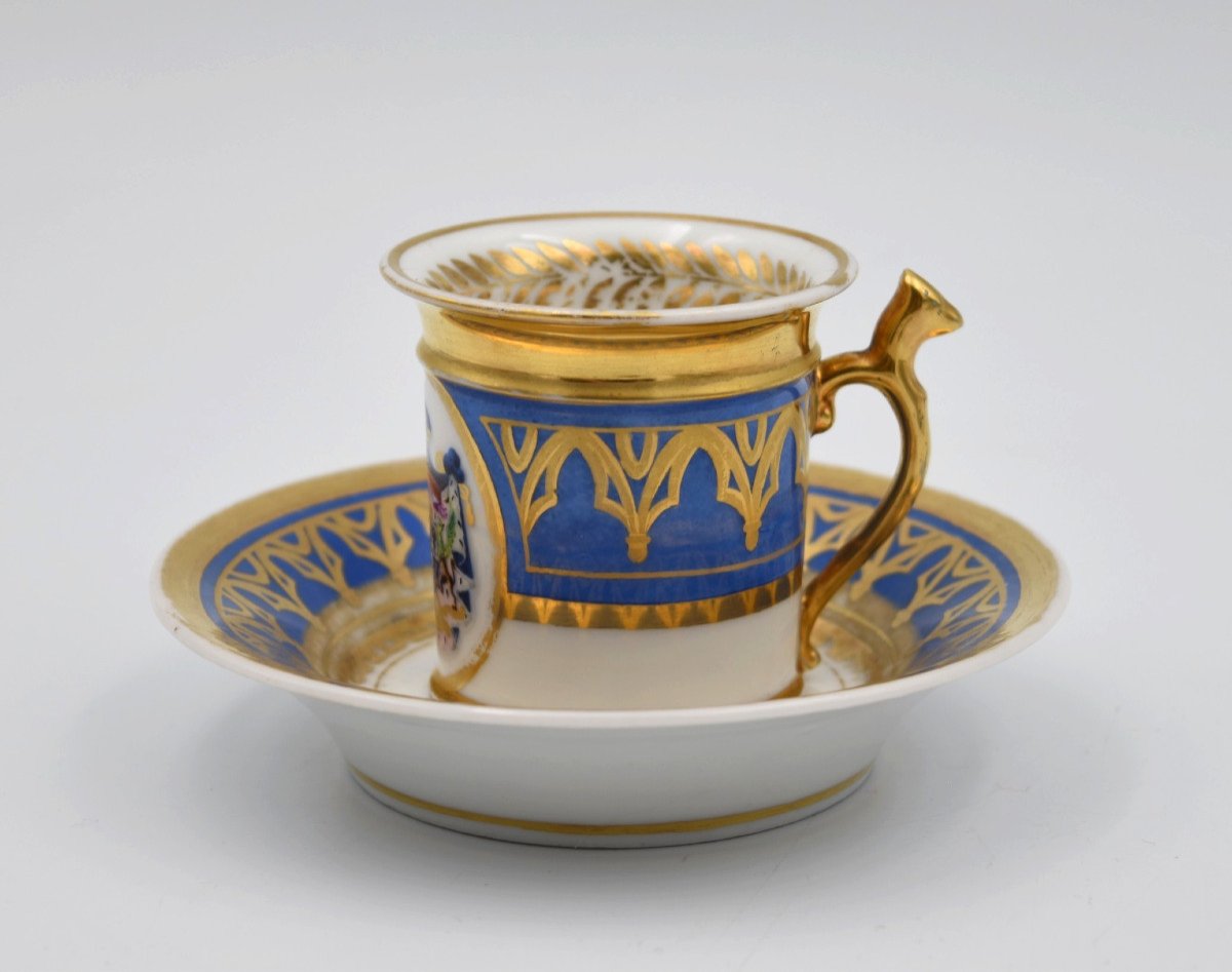 Tasse En Porcelaine De Paris époque Restauration Armoiries De La Lignée De Béthisy De Mézières-photo-2