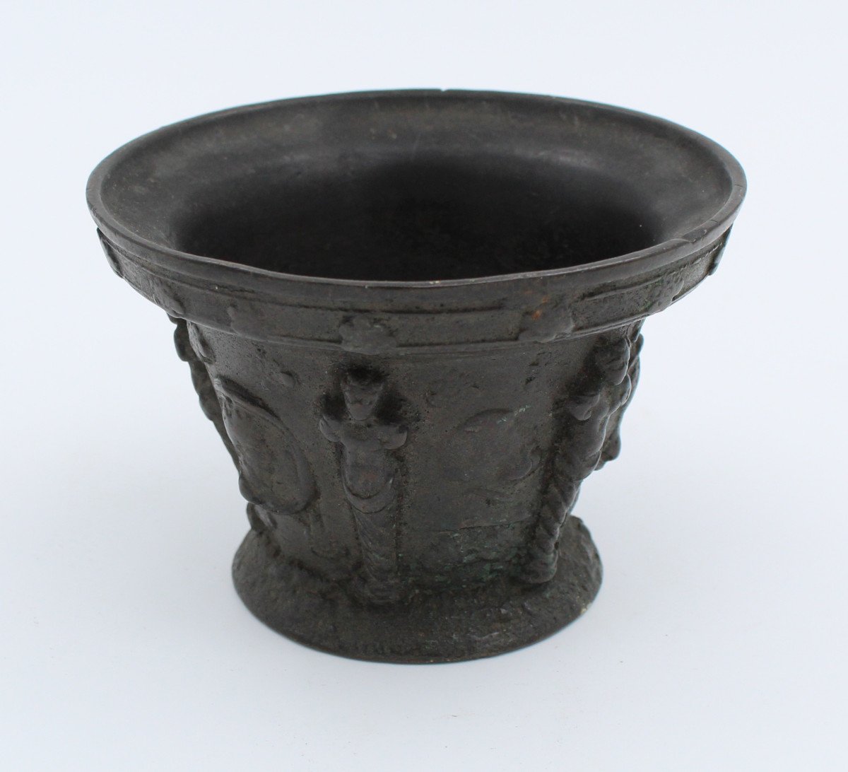 Bronze Mortar From Puy-en-velay, France, Early 17th Century, Decorated With Medallions-photo-3