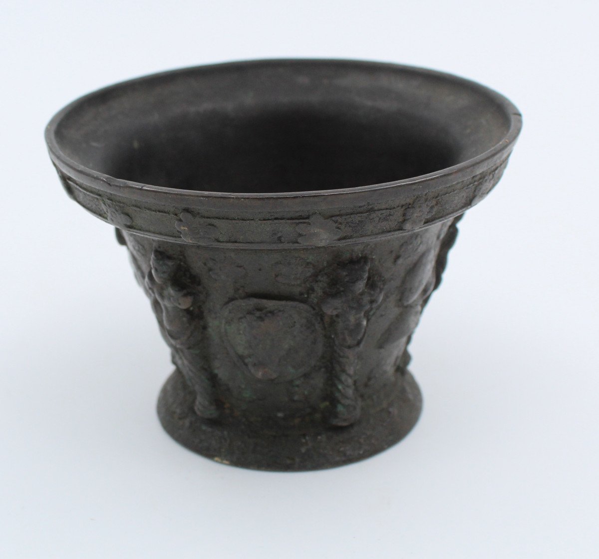 Bronze Mortar From Puy-en-velay, France, Early 17th Century, Decorated With Medallions