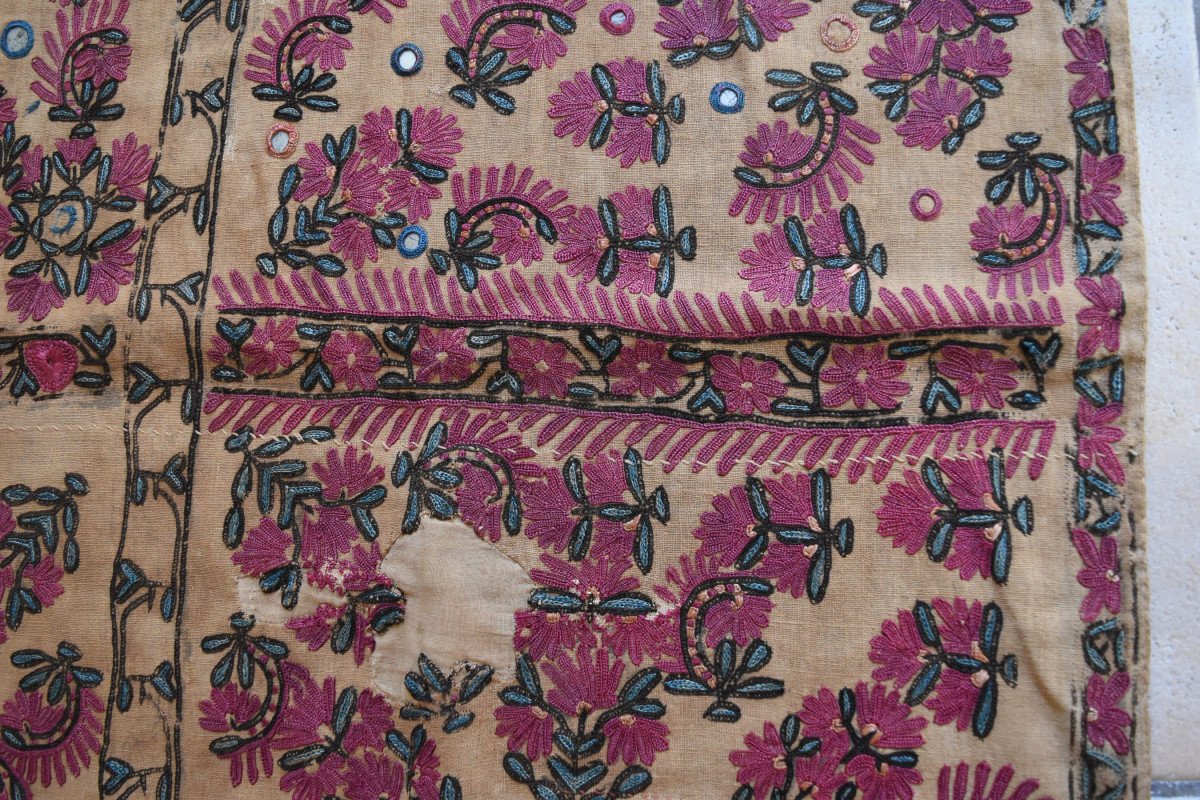 Document: Old Afghan Silk Embroidery Hanging Afghanistan Or India Gujarat-photo-3